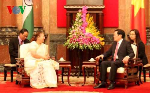 President receives parliamentary speakers attending IPU 132 - ảnh 2